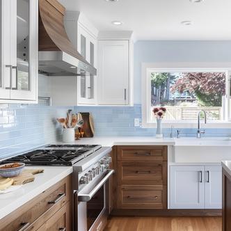 Custom Cabinetry Creates Light and Airy Kitchen
